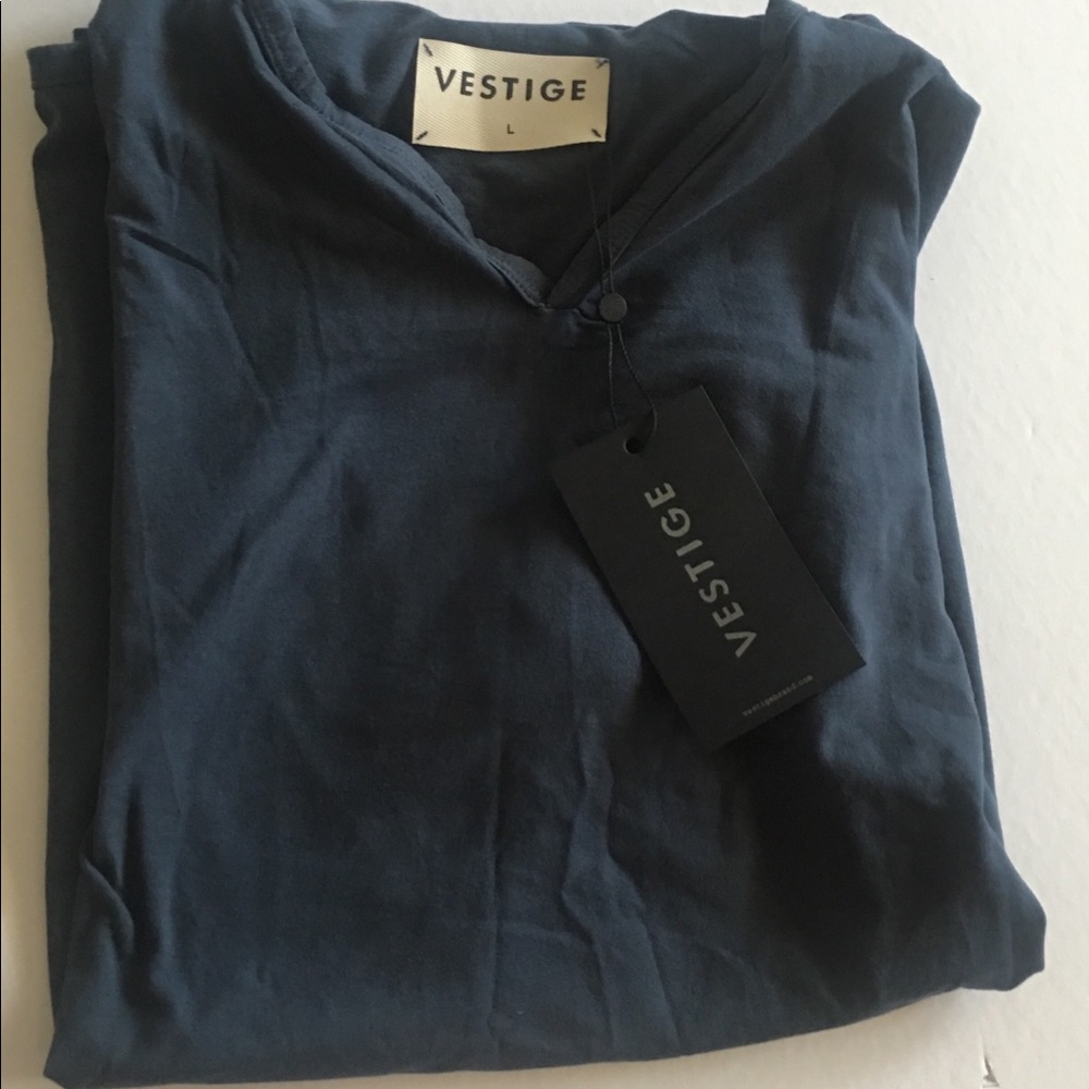 Casual short sleeve shirt